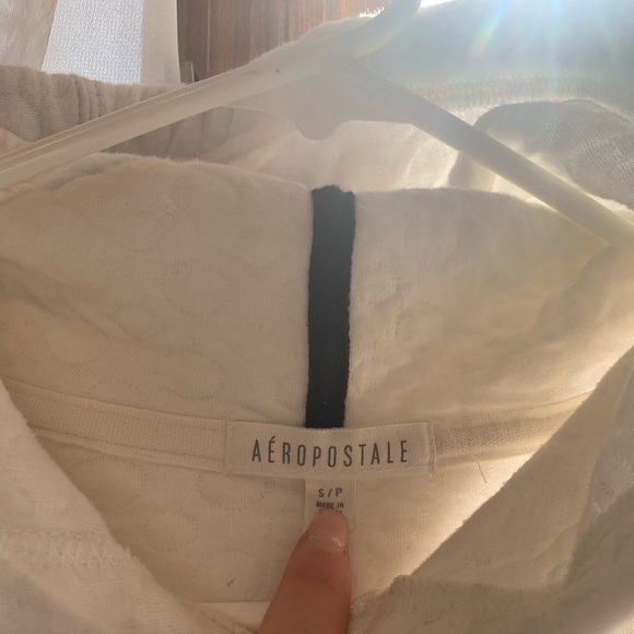 Aéropostale Cropped Sweater - Picture 2 of 3